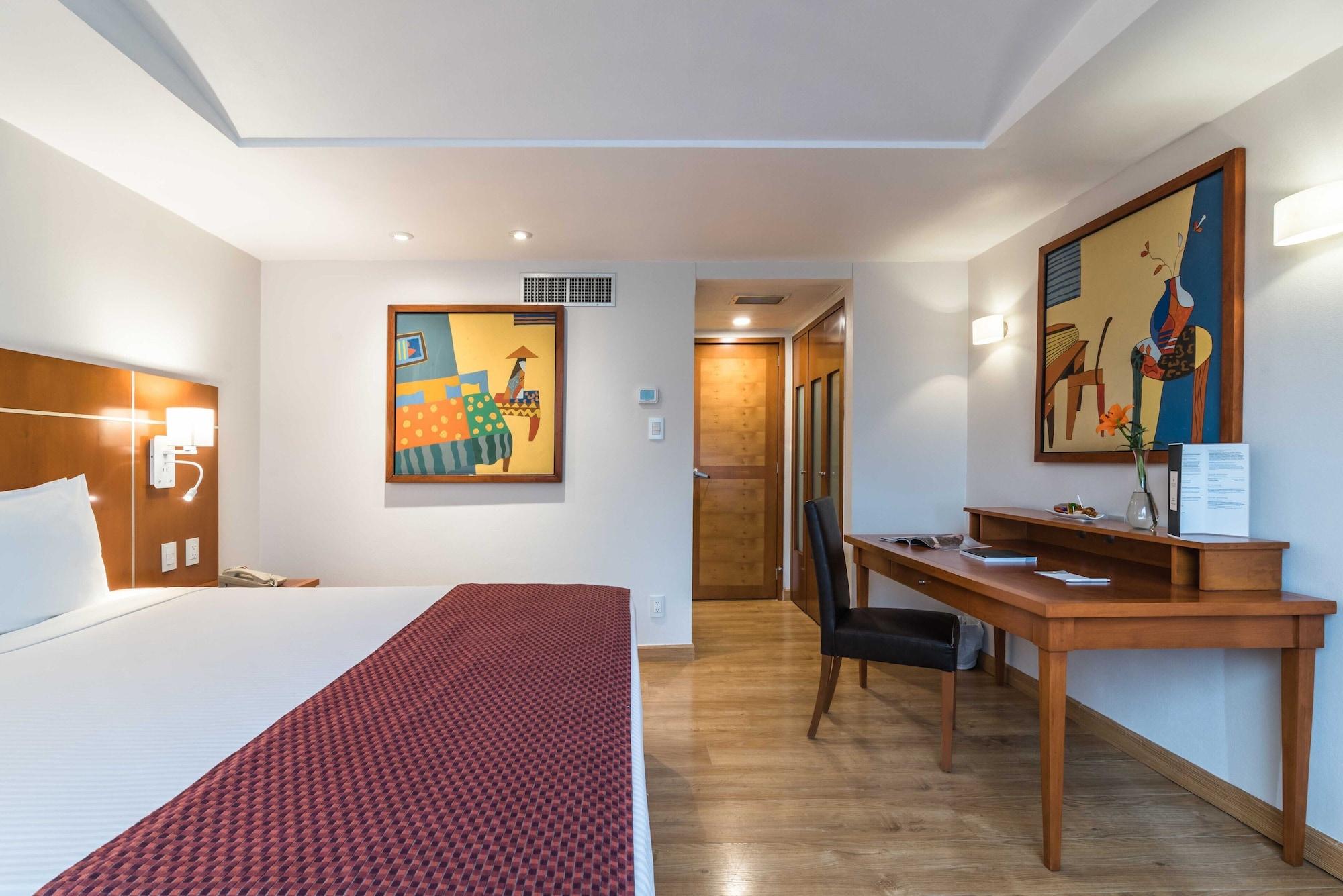 Eurostars Zona Rosa Suites Мехіко Екстер'єр фото A room at the hotel