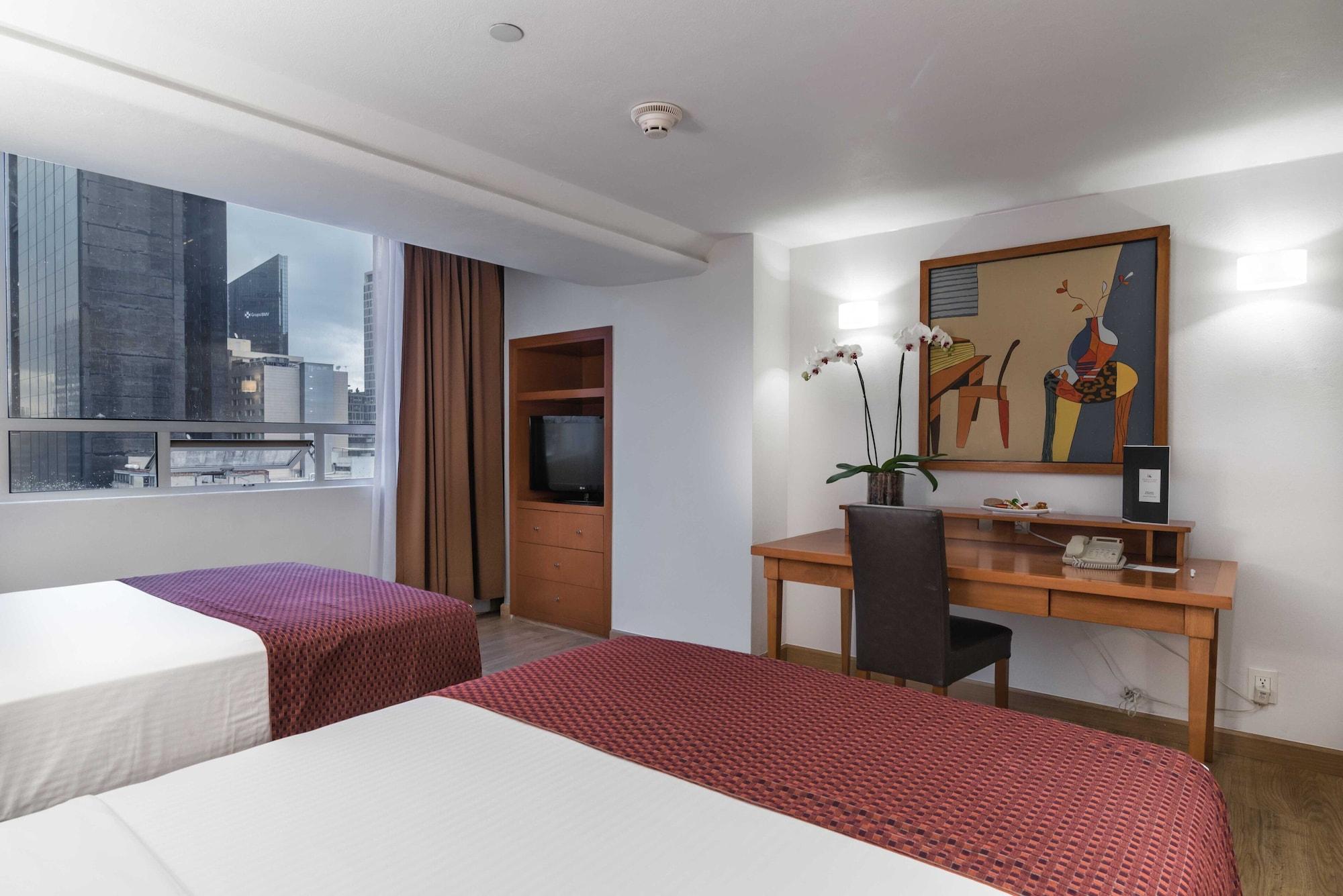 Eurostars Zona Rosa Suites Мехіко Екстер'єр фото A room at the hotel