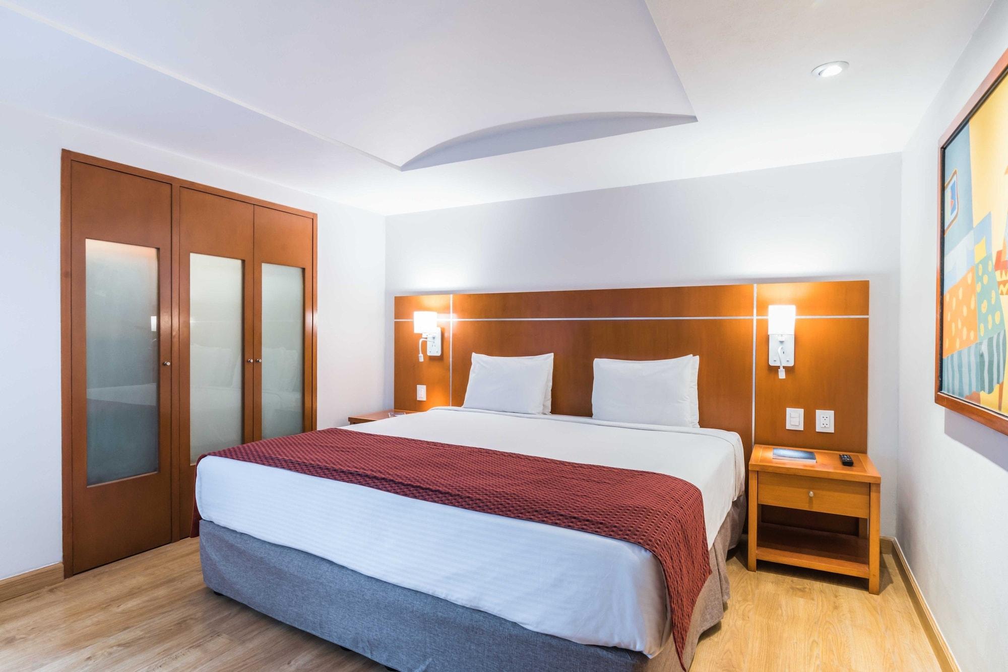 Eurostars Zona Rosa Suites Мехіко Екстер'єр фото A bedroom at the hotel
