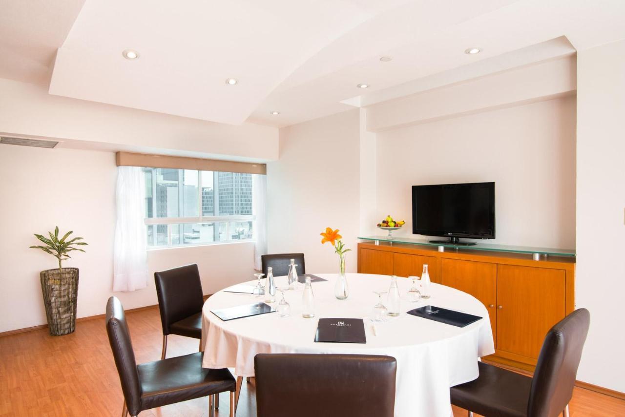 Eurostars Zona Rosa Suites Мехіко Екстер'єр фото Meeting room at the hotel